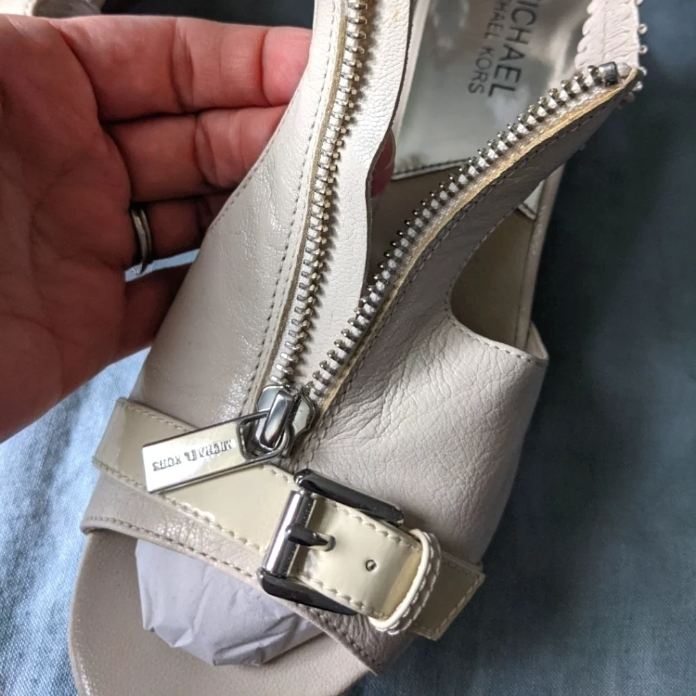 𝅺MICHAEL by Michael Kors Wedge Ivory Leather Sandal with Buckle and Zip Front 7
